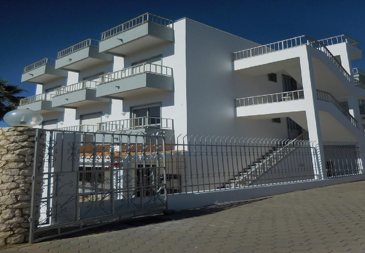 Residencial Campo-Mar By Umbral Hotel Portimao Exterior photo The new building of the school